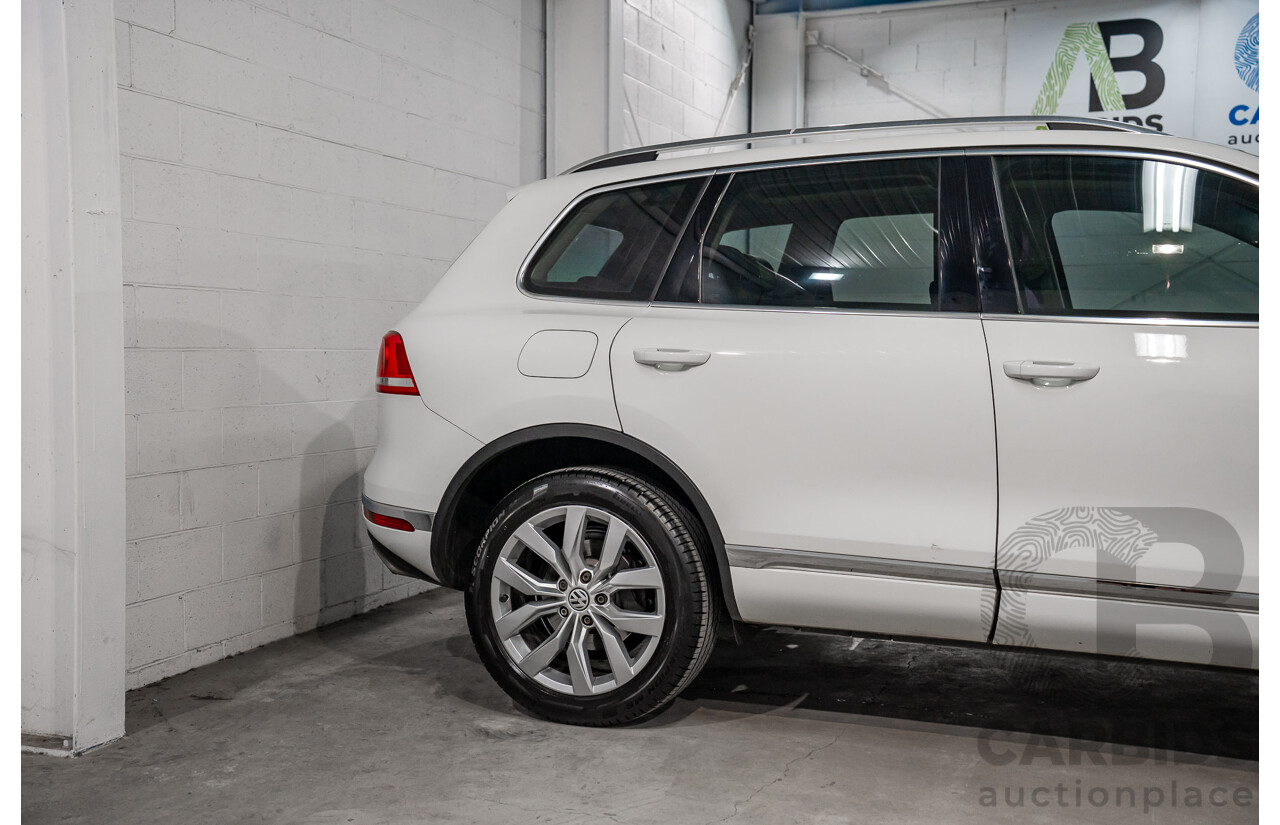 05/2015 Volkswagen Touareg V6 TDI (AWD) 7P MY15 4D Wagon White Turbo Diesel V6 3.0L