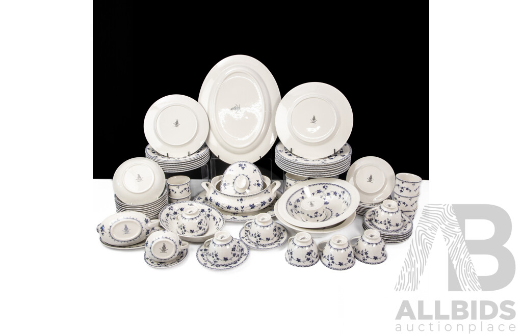 Royal Doulton ' Yorktown' 68 Piece Dinner Service