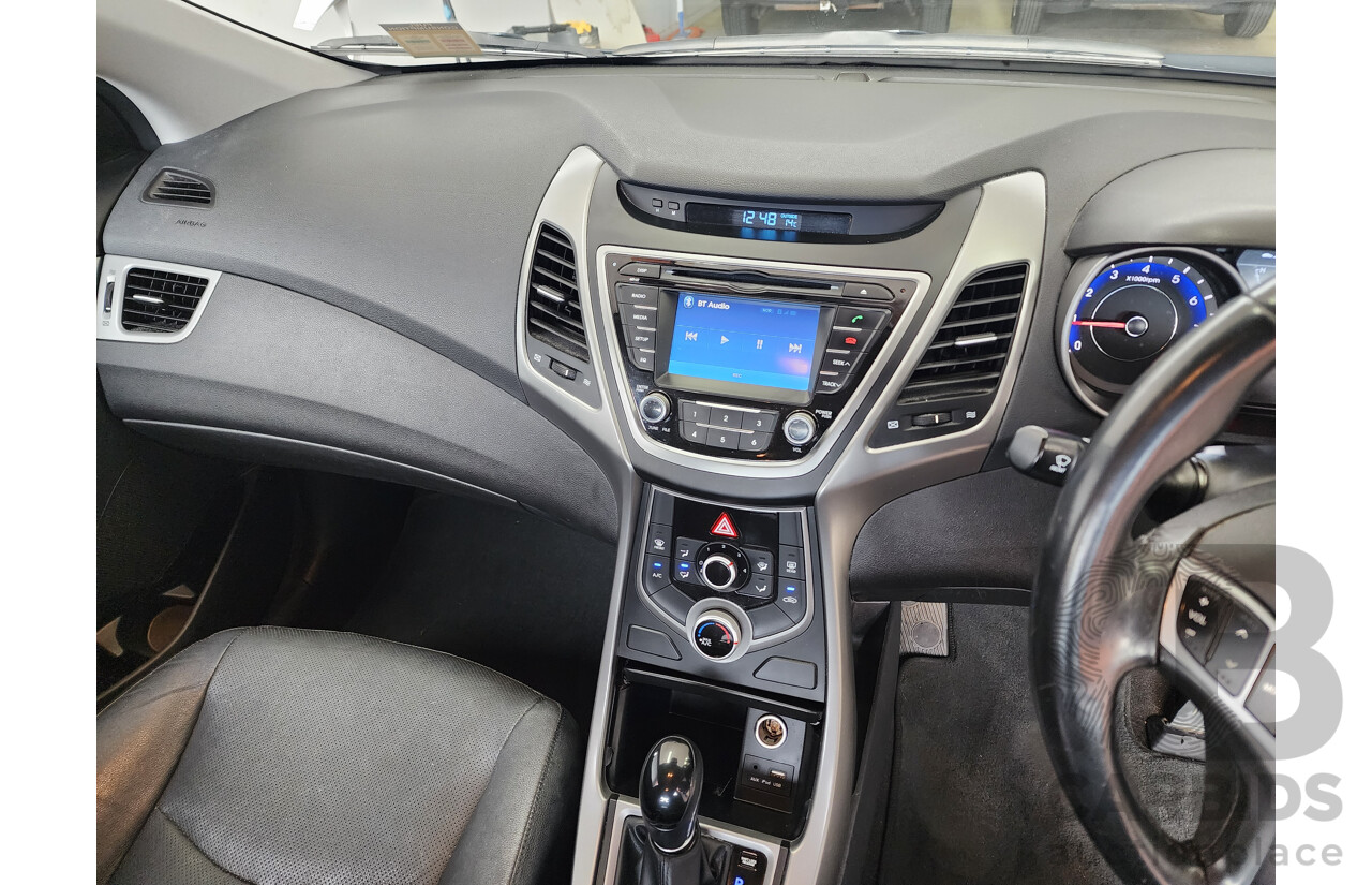 03/2015 Hyundai Elantra Active Special Edition MD SERIES 2 (MD3) 4d Sedan White 1.8L