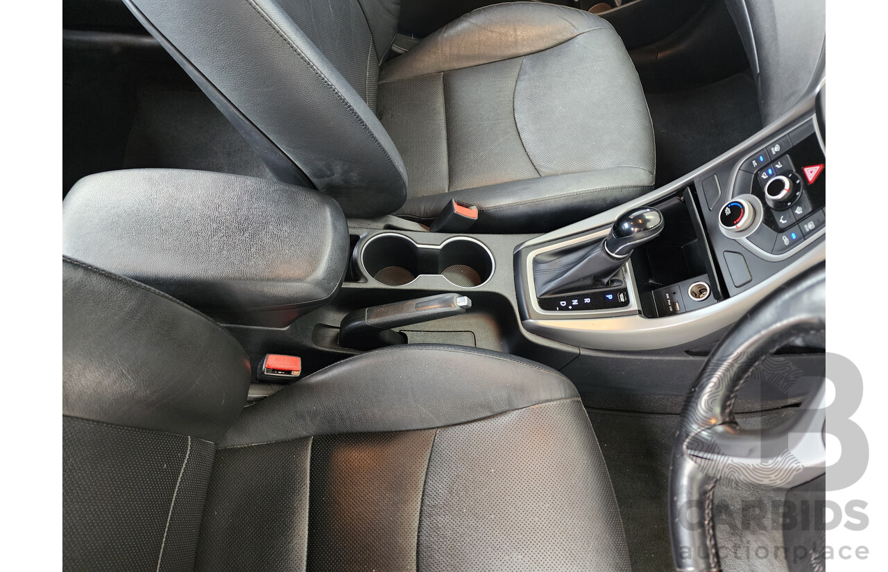 03/2015 Hyundai Elantra Active Special Edition MD SERIES 2 (MD3) 4d Sedan White 1.8L