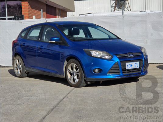 03/2014 Ford Focus Trend LW MK2 MY14 5d Hatchback Blue 2.0L