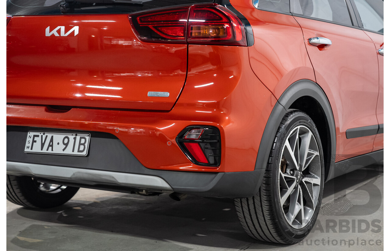 08/2021 Kia Niro HEV Sport DE MY21 4D Wagon Sunset Orange Hybrid 1.6L