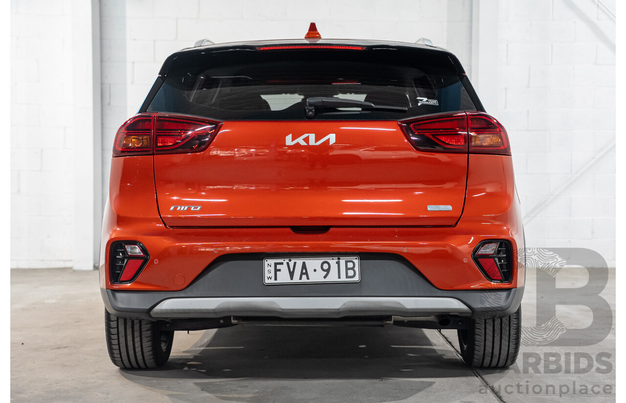 08/2021 Kia Niro HEV Sport DE MY21 4D Wagon Sunset Orange Hybrid 1.6L