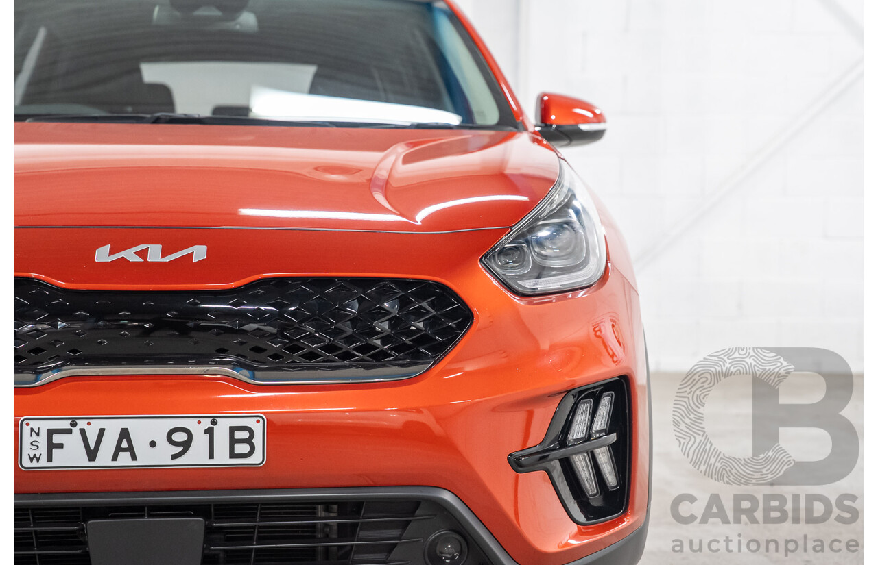 08/2021 Kia Niro HEV Sport DE MY21 4D Wagon Sunset Orange Hybrid 1.6L