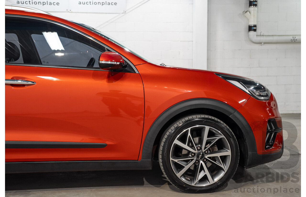 08/2021 Kia Niro HEV Sport DE MY21 4D Wagon Sunset Orange Hybrid 1.6L