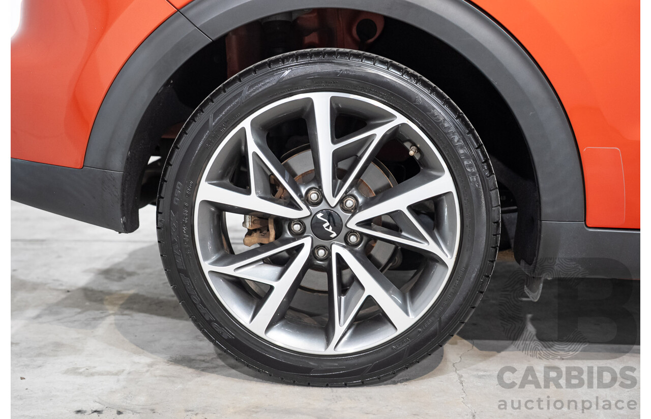 08/2021 Kia Niro HEV Sport DE MY21 4D Wagon Sunset Orange Hybrid 1.6L