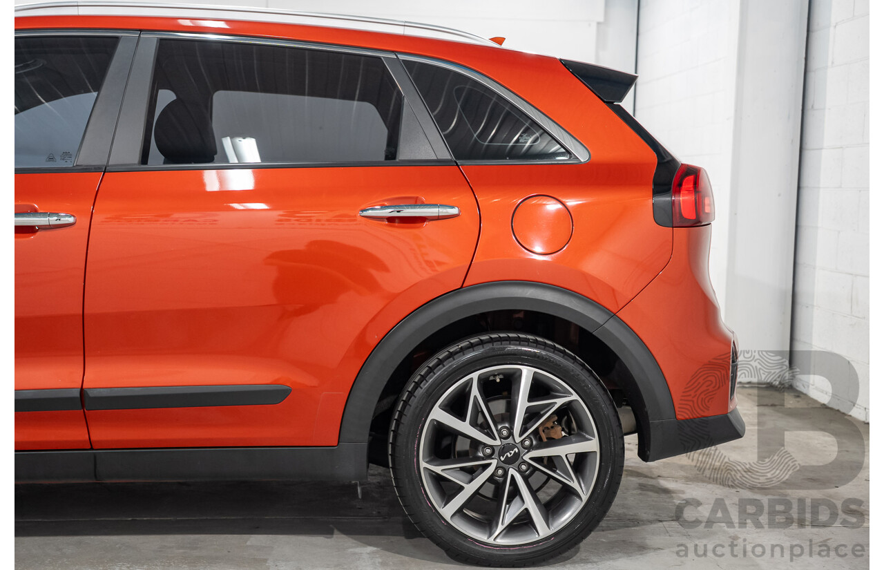 08/2021 Kia Niro HEV Sport DE MY21 4D Wagon Sunset Orange Hybrid 1.6L
