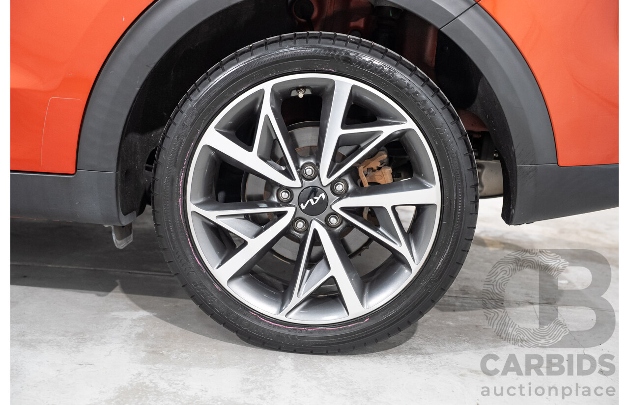 08/2021 Kia Niro HEV Sport DE MY21 4D Wagon Sunset Orange Hybrid 1.6L