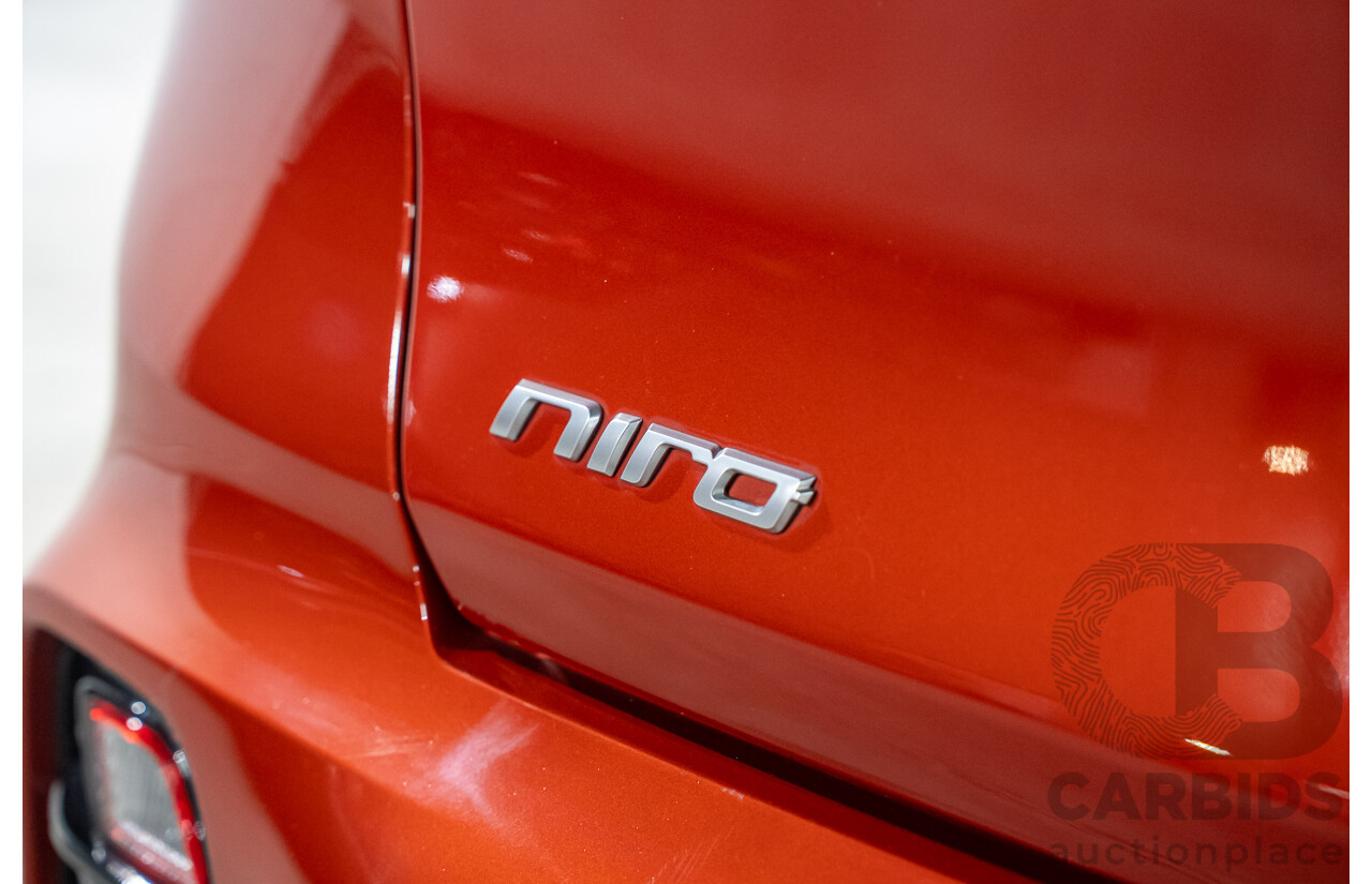 08/2021 Kia Niro HEV Sport DE MY21 4D Wagon Sunset Orange Hybrid 1.6L