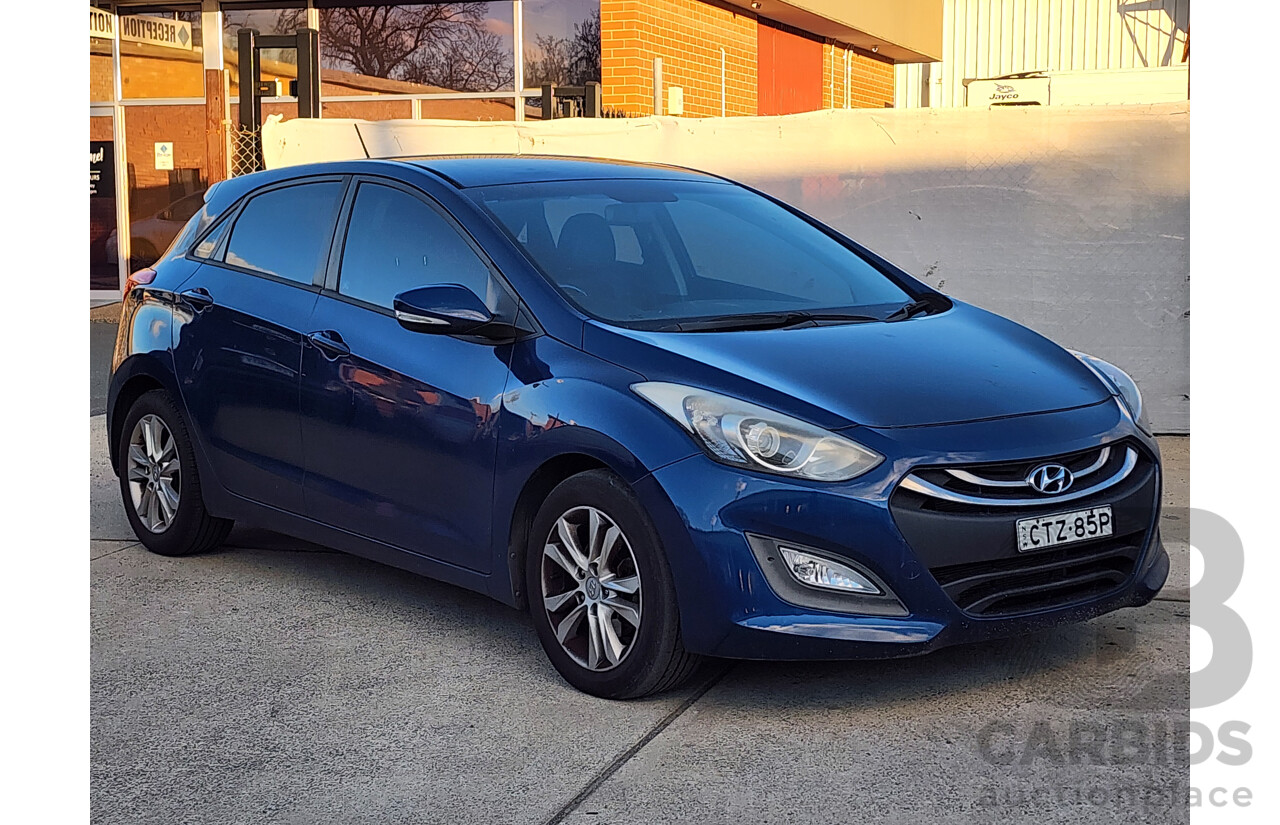 04/2014 Hyundai i30 Trophy GD MY14 5d Hatchback Blue 1.8L