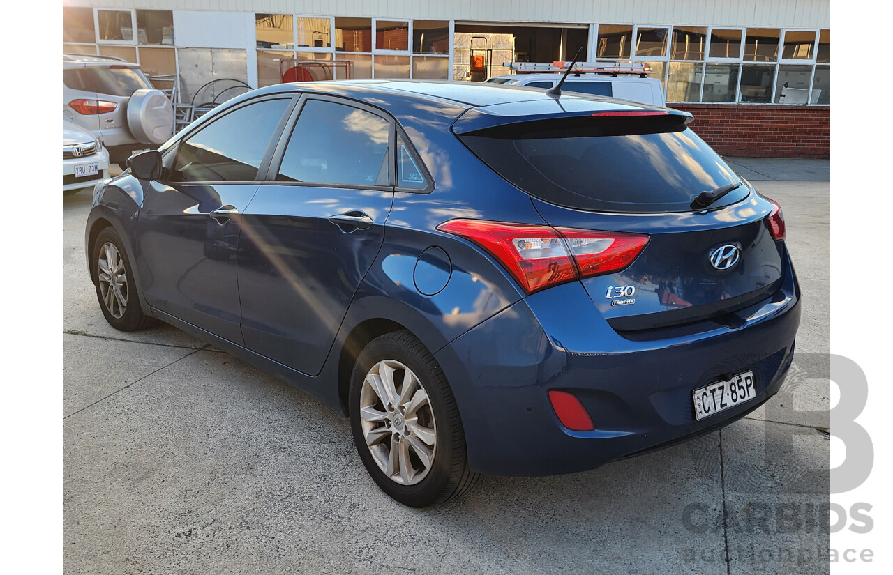 04/2014 Hyundai i30 Trophy GD MY14 5d Hatchback Blue 1.8L
