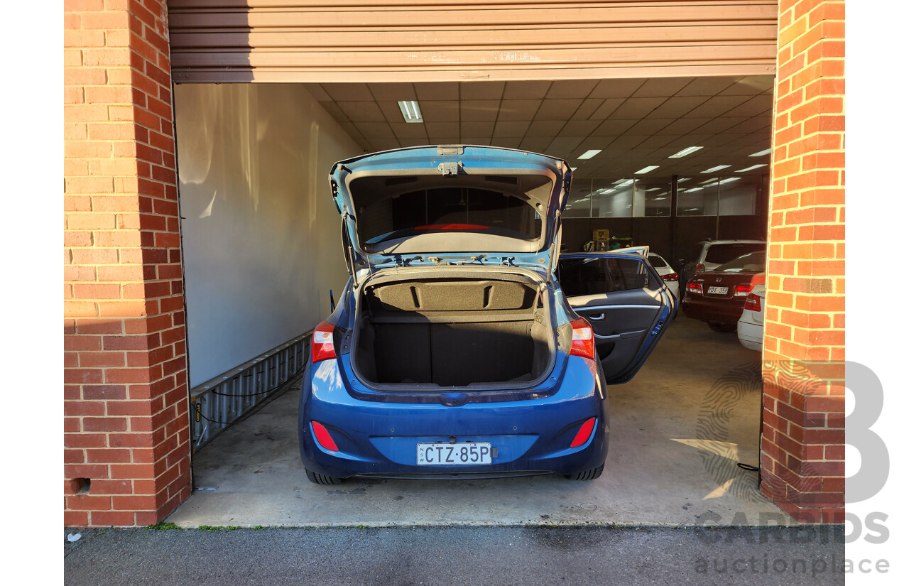 04/2014 Hyundai i30 Trophy GD MY14 5d Hatchback Blue 1.8L
