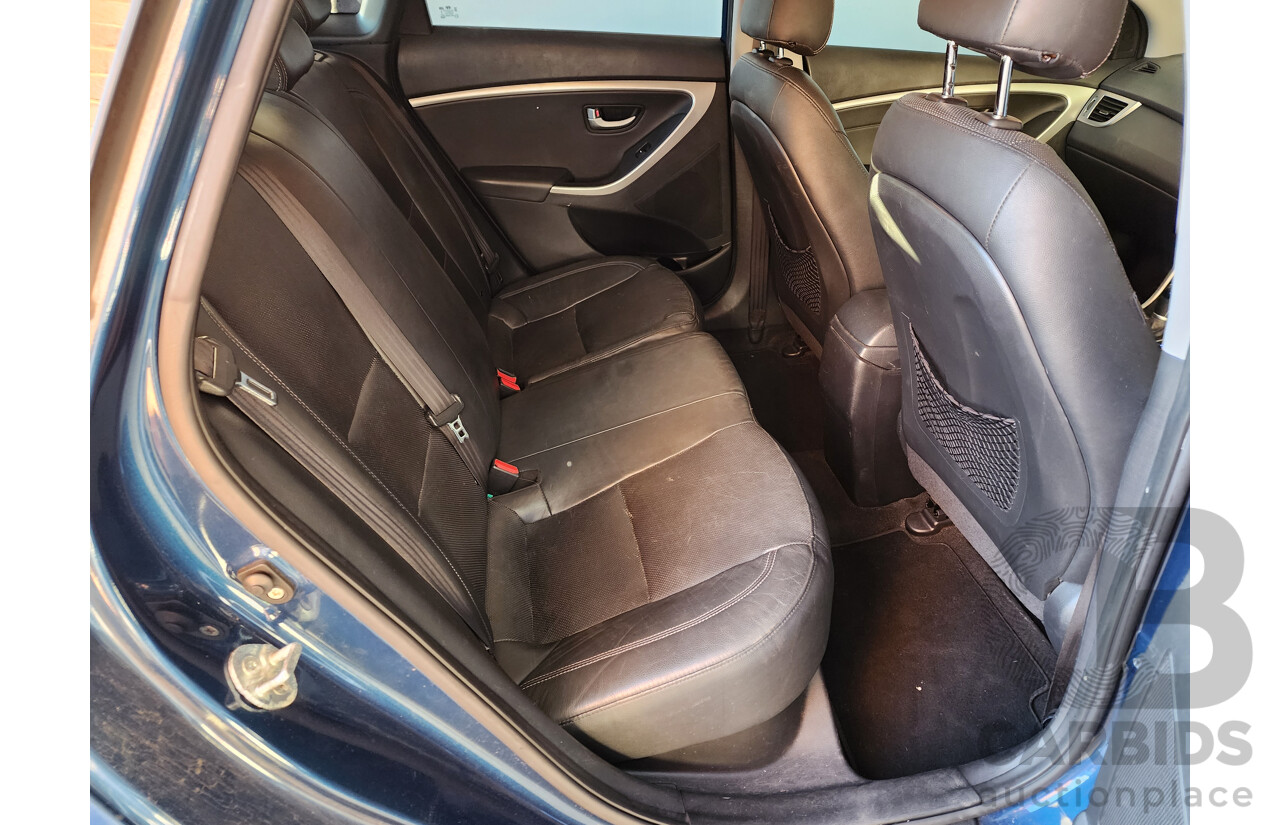 04/2014 Hyundai i30 Trophy GD MY14 5d Hatchback Blue 1.8L