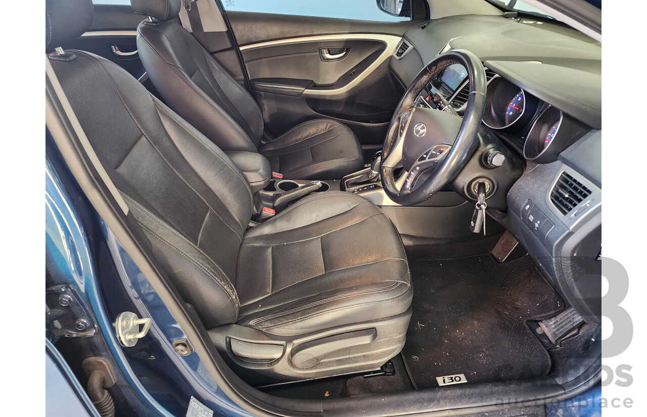 04/2014 Hyundai i30 Trophy GD MY14 5d Hatchback Blue 1.8L