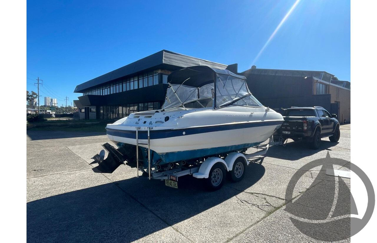 2004 Bayliner 212 Half Cabin , 5.0 Litre V8 Mercruiser