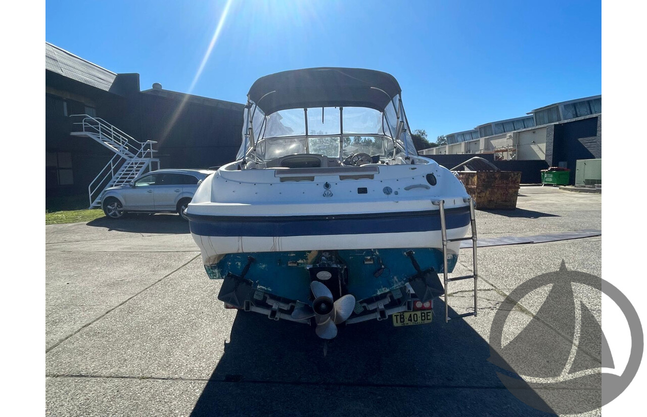 2004 Bayliner 212 Half Cabin , 5.0 Litre V8 Mercruiser