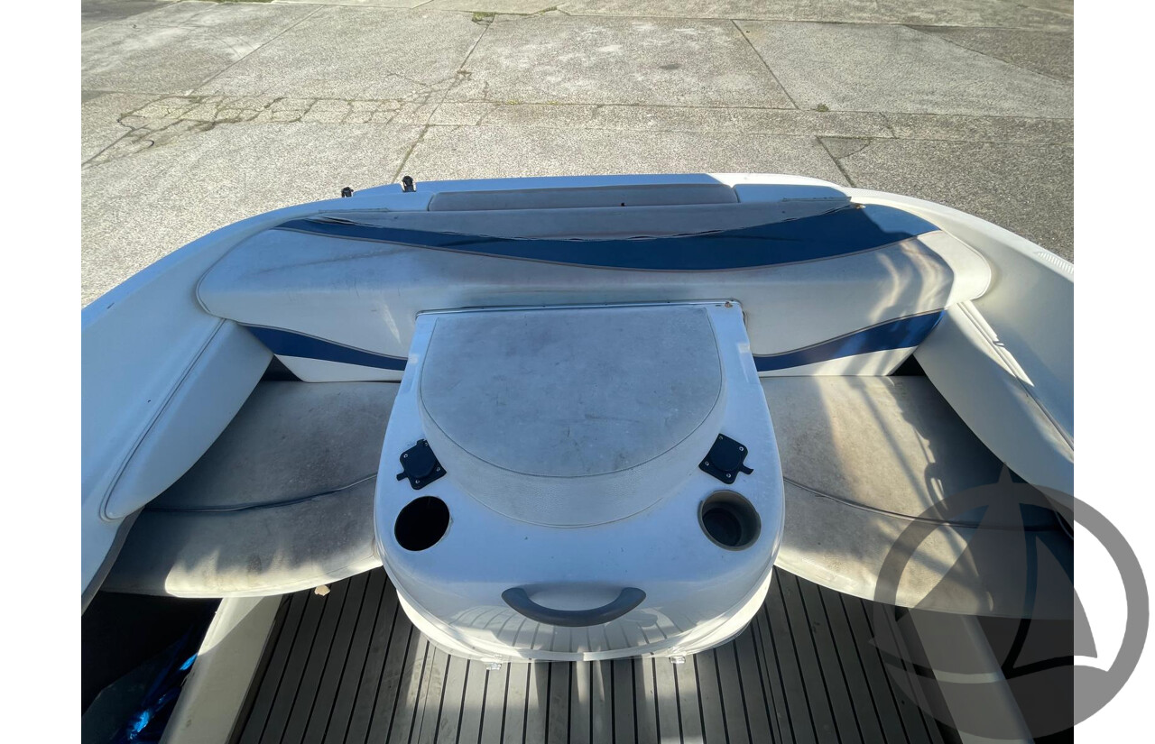 2004 Bayliner 212 Half Cabin , 5.0 Litre V8 Mercruiser