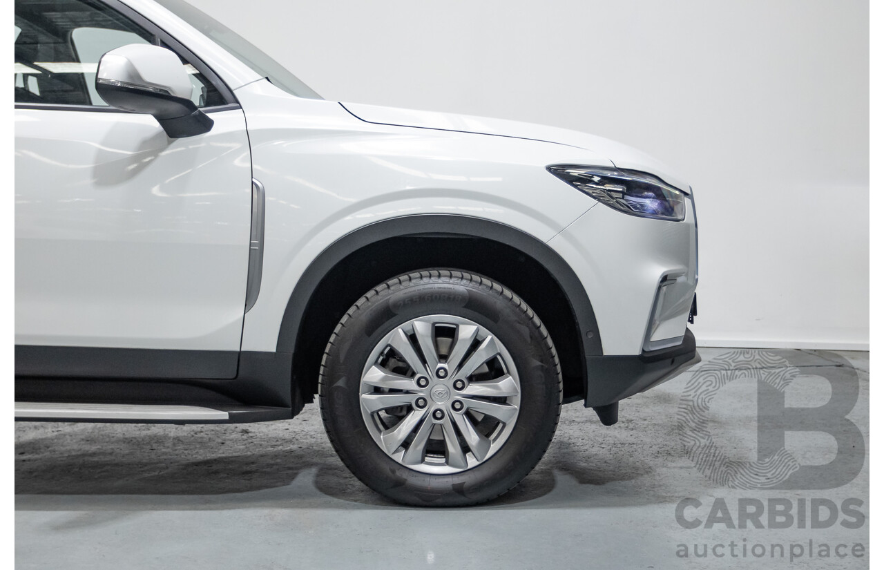 11/2021 LDV D90 Executive (RWD) SV9A 4D Wagon Blanc White Turbo 2.0L - 7-Seater