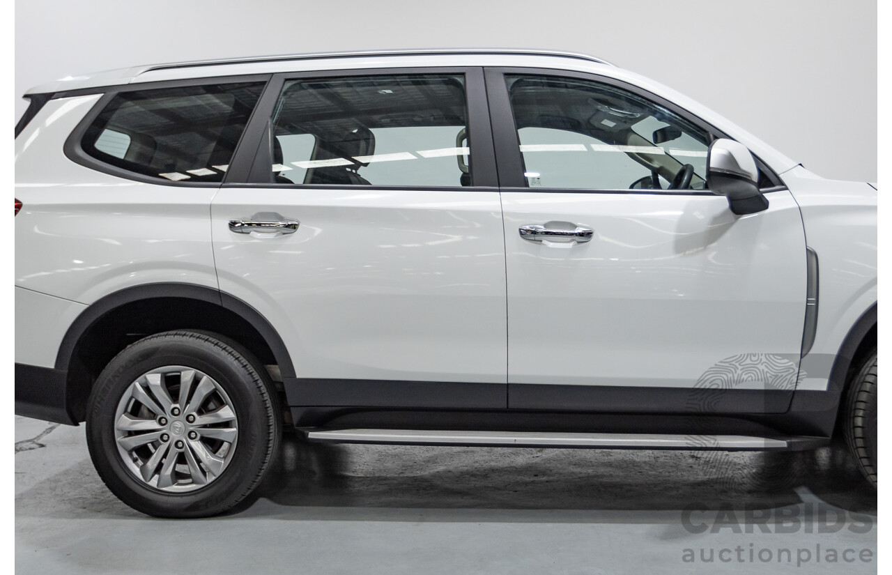 11/2021 LDV D90 Executive (RWD) SV9A 4D Wagon Blanc White Turbo 2.0L - 7-Seater