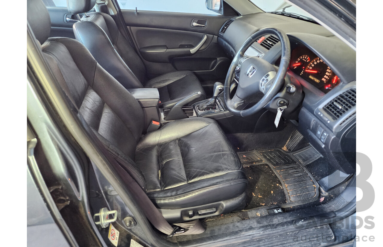 09/2004 Honda Accord EURO Luxury  4d Sedan Grey 2.4L