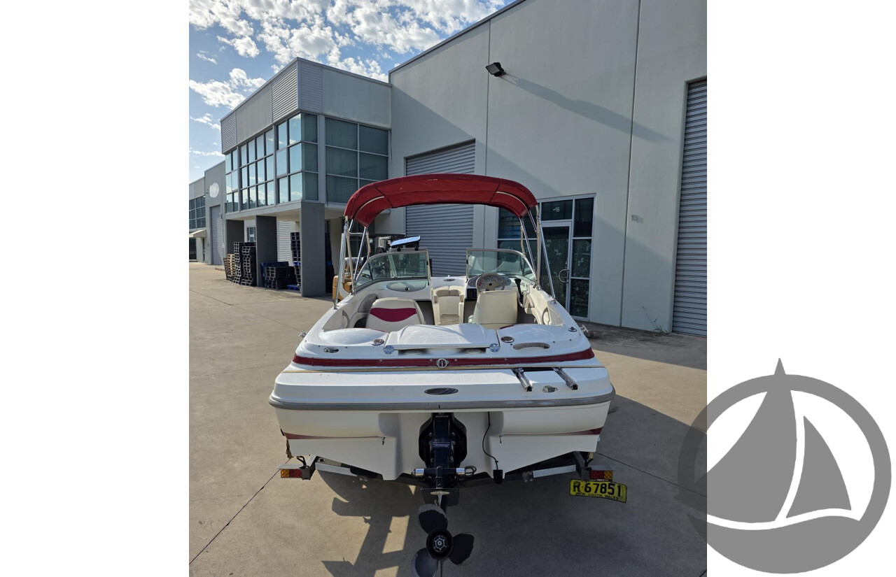 2005 Maxum 800 Bowrider, Mercruiser 3.0L Inboard