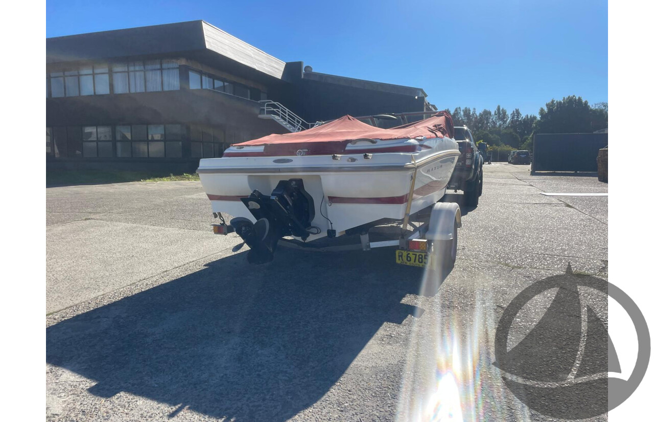 2005 Maxum 800 Bowrider, Mercruiser 3.0L Inboard