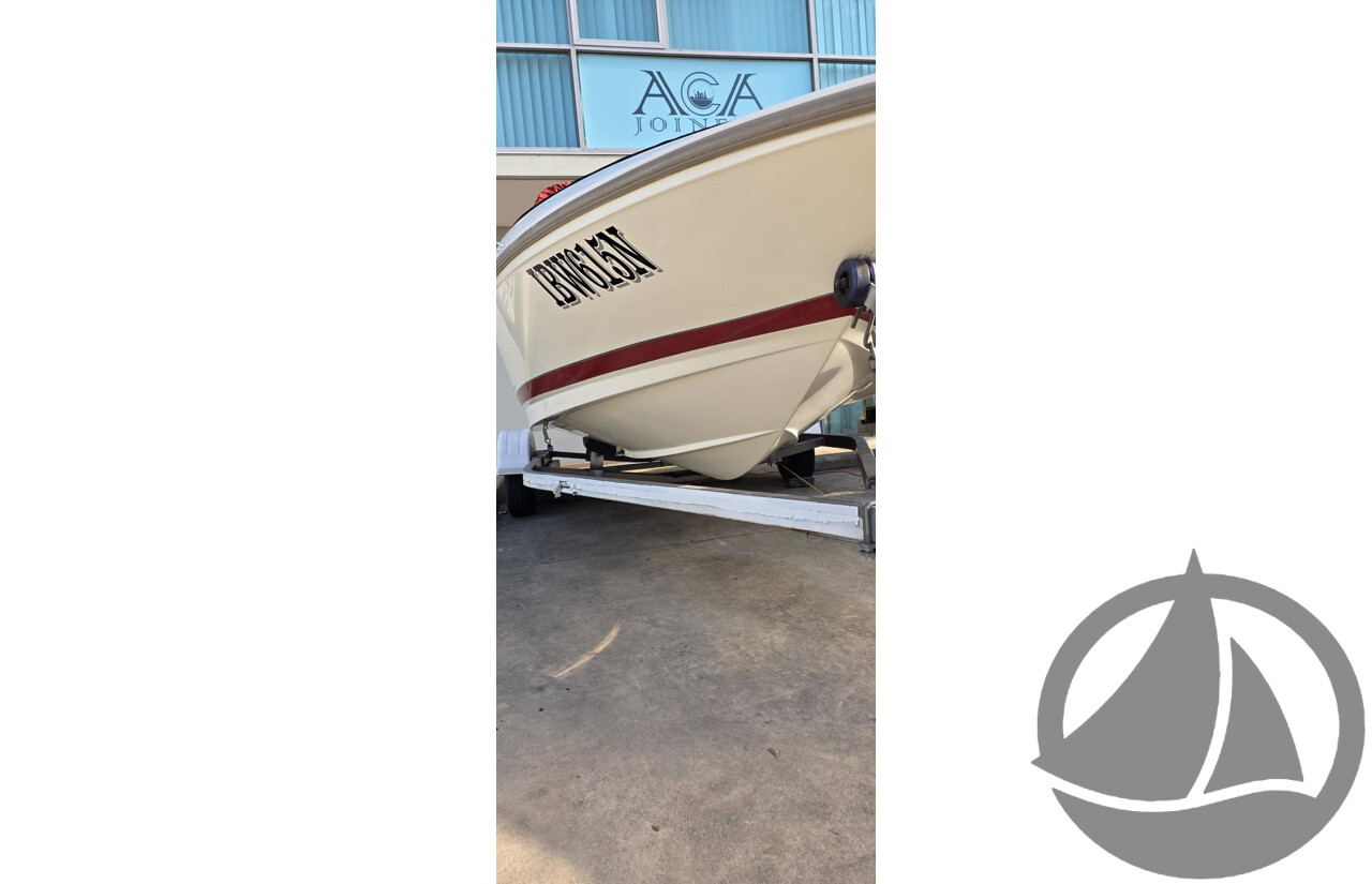 2005 Maxum 800 Bowrider, Mercruiser 3.0L Inboard