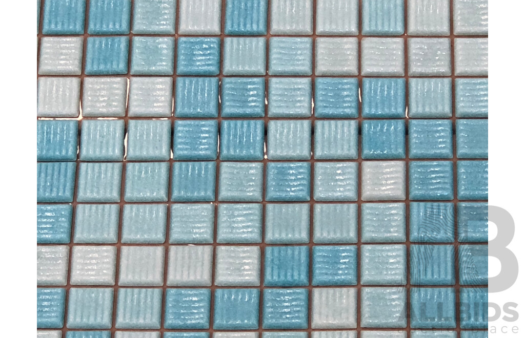Trend Tropical Sun Glass Mosaic Blend Italian 20mm X 20mm Glass Wall/Floor Tiles - 20m2 - Brand New - ORP $2244.00