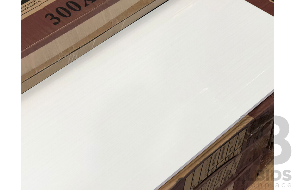 Indent White Gloss 300mm X 600mm Ceramic Wall Tiles - 14.4m2 - Brand New - ORP $936.00