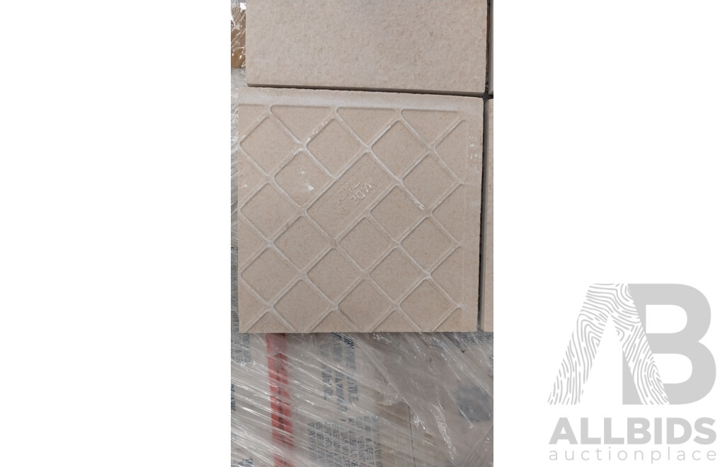 Pietra Dolomitica Mix Structured 150mm X 150mm ) Made in Italy Porcelain Wall & Floor Tiles - 18.9m2 - Brand New - ORP $1,606.50