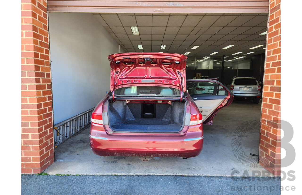 09/2004 Honda Accord VTi 40 4d Sedan Red 2.4L