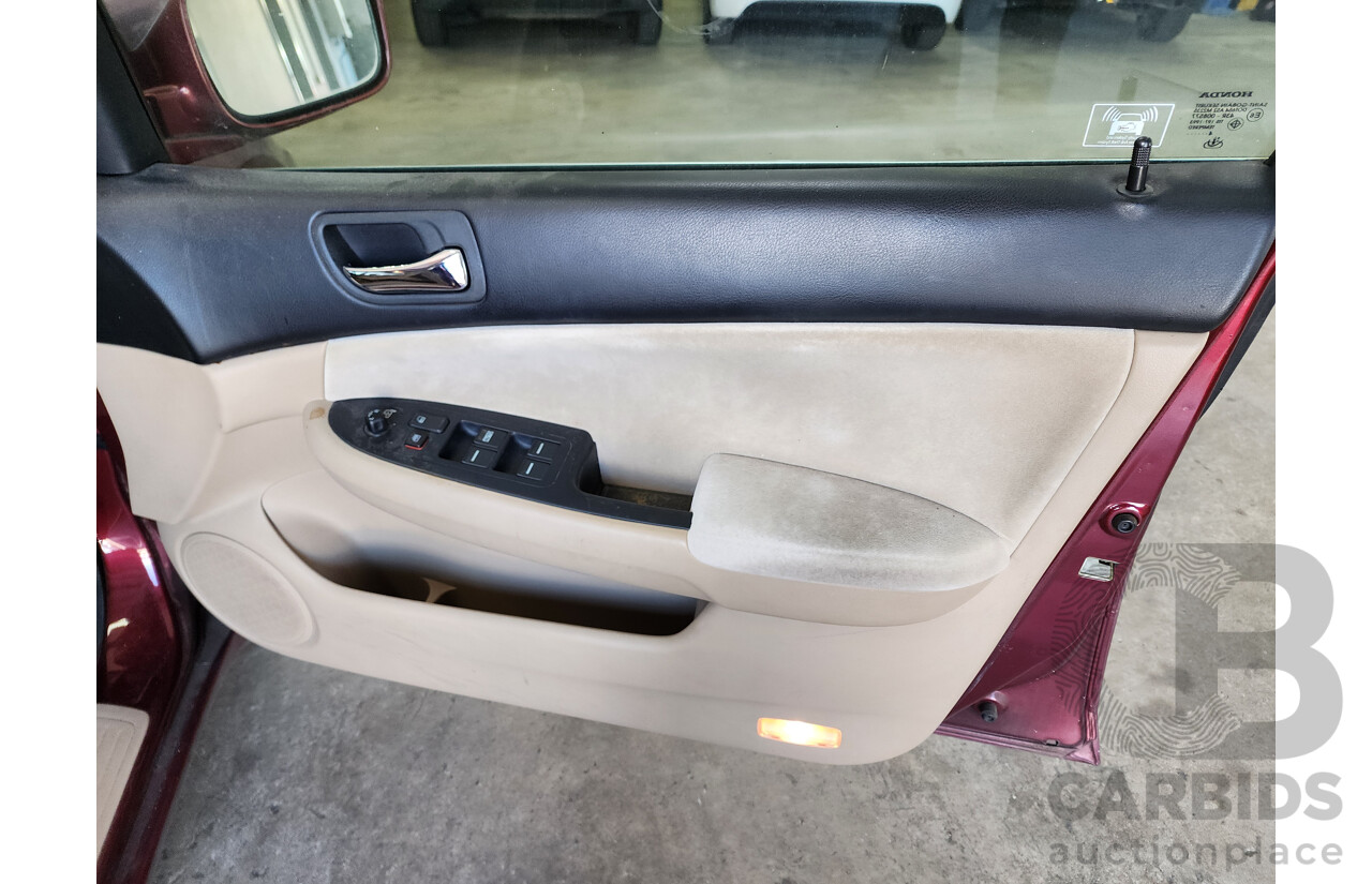 09/2004 Honda Accord VTi 40 4d Sedan Red 2.4L