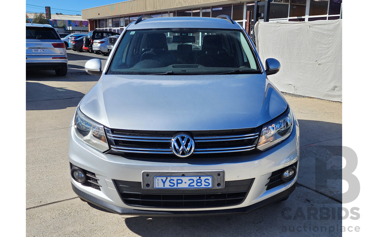 10/2011 Volkswagen Tiguan 125 TSI 5NC MY11 4d Wagon Silver 2.0L