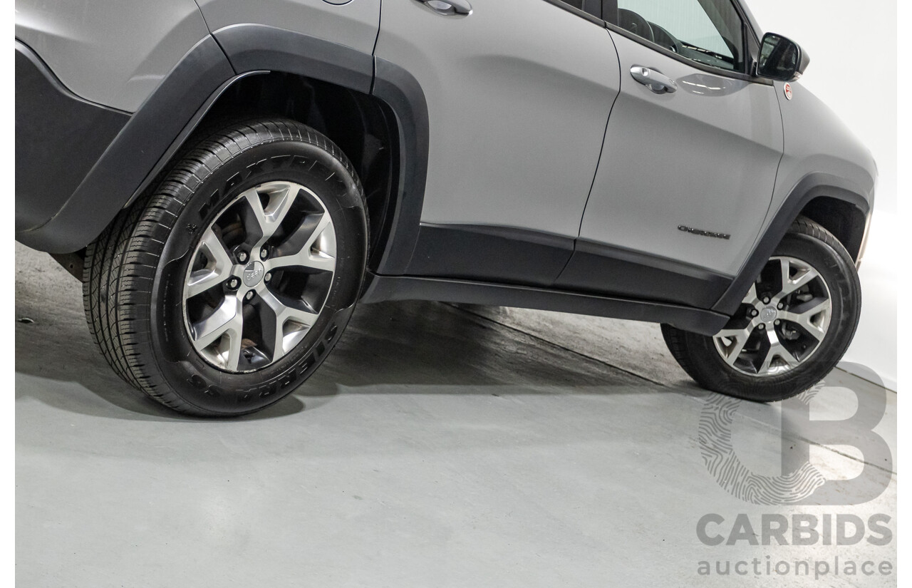 08/2014 Jeep Cherokee Trailhawk (4x4) KL 4D Wagon Billet Silver Metallic 3.2L
