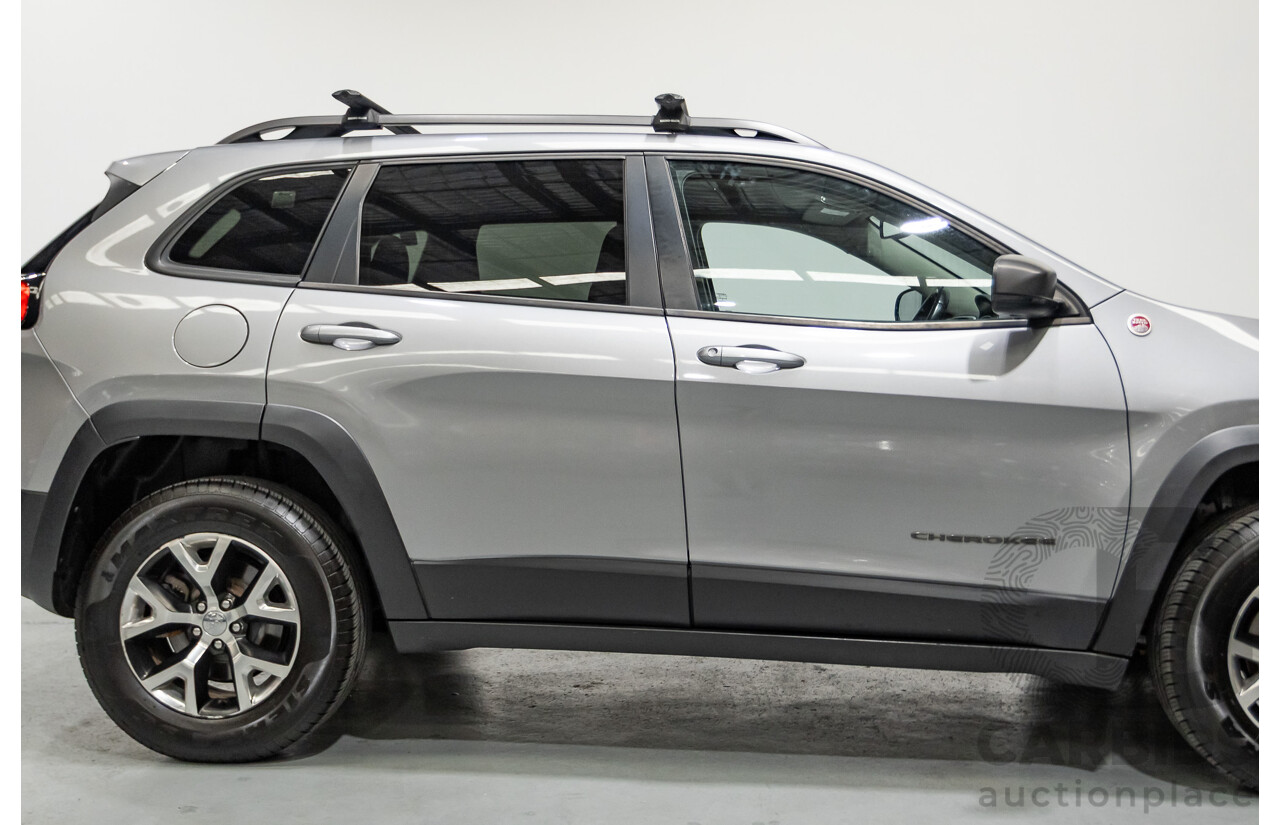 08/2014 Jeep Cherokee Trailhawk (4x4) KL 4D Wagon Billet Silver Metallic 3.2L