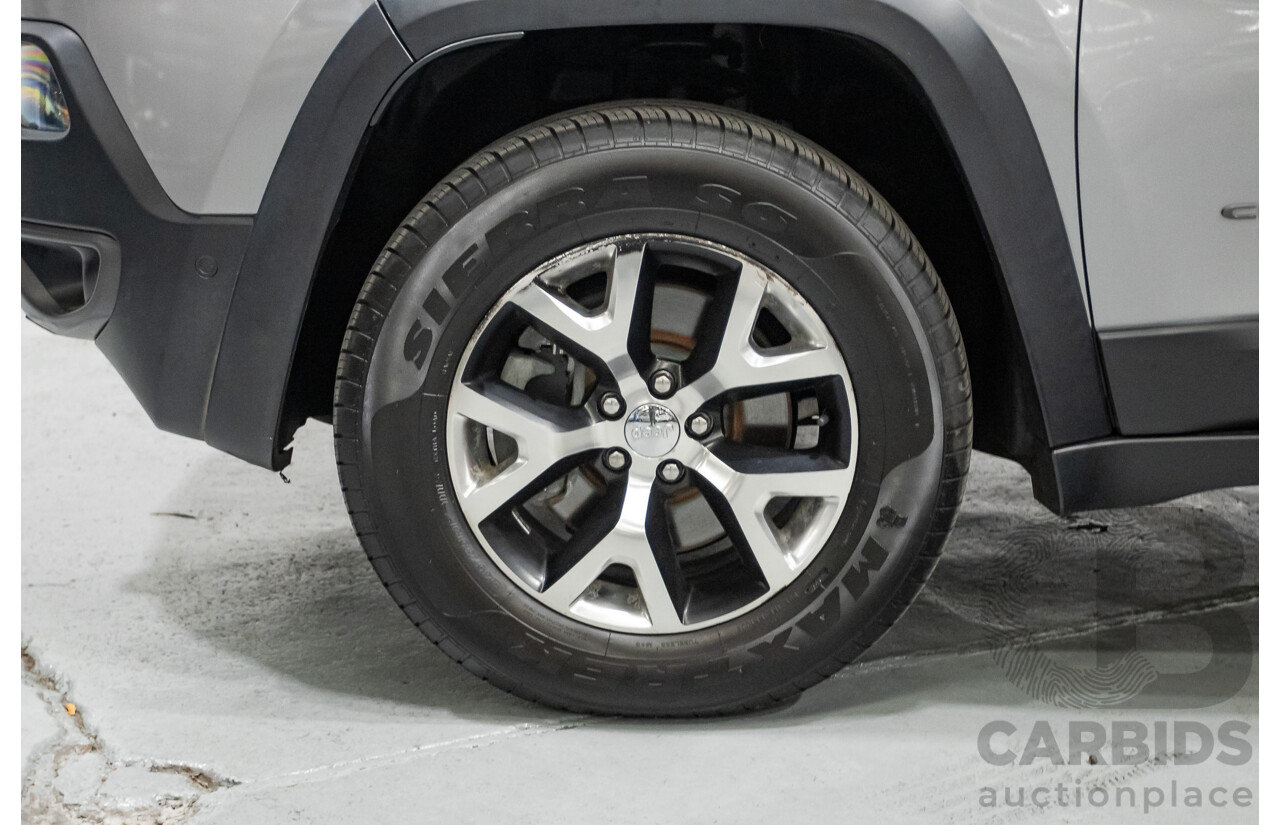 08/2014 Jeep Cherokee Trailhawk (4x4) KL 4D Wagon Billet Silver Metallic 3.2L