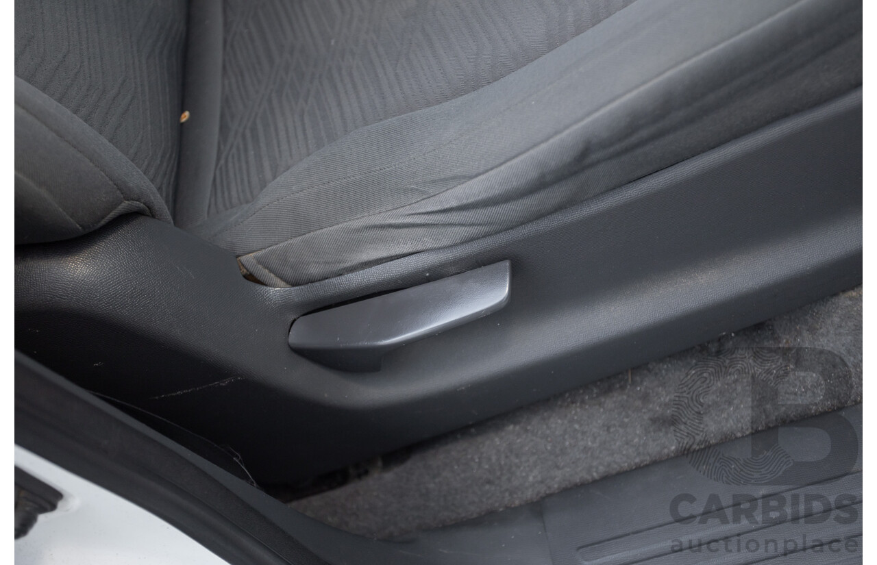 6/2013 Holden Colorado LX RG C/Chas Summit White Turbo 2.8L