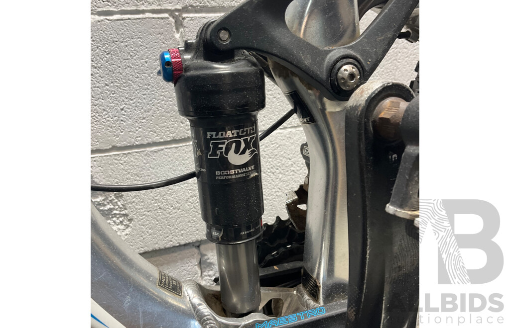 GIANT TRANCE X 29ER Trail Bike
