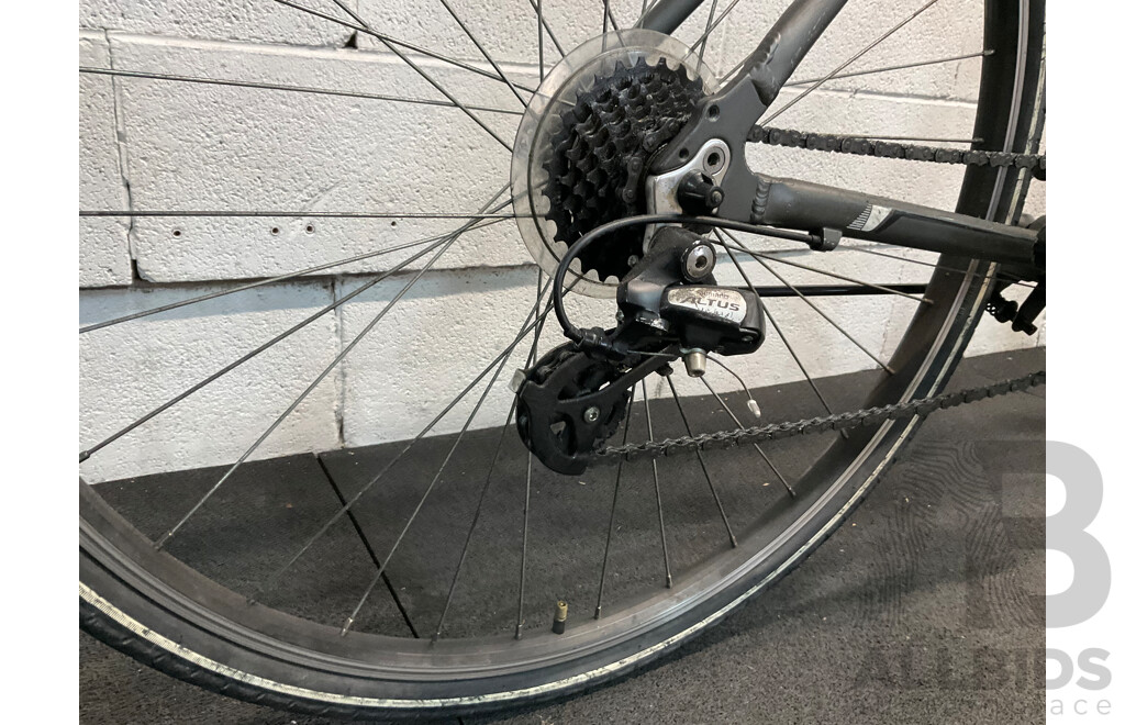 MERIDA CROSSWAY Bike ( with Customized Handlebars )