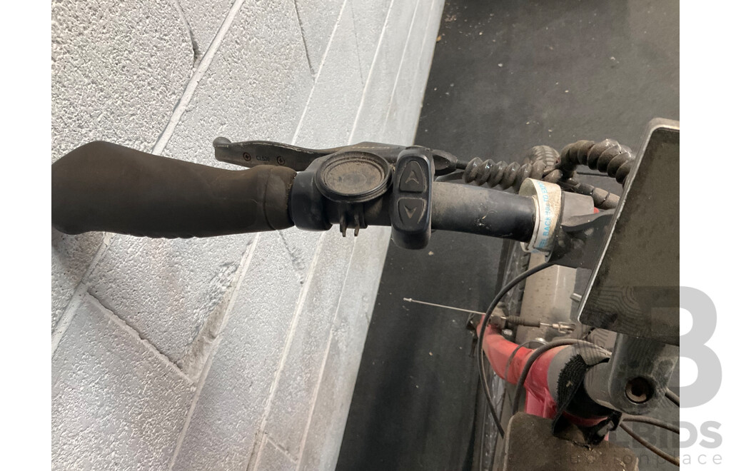 VELECTRIX Xpress Electric Hybrid Bike