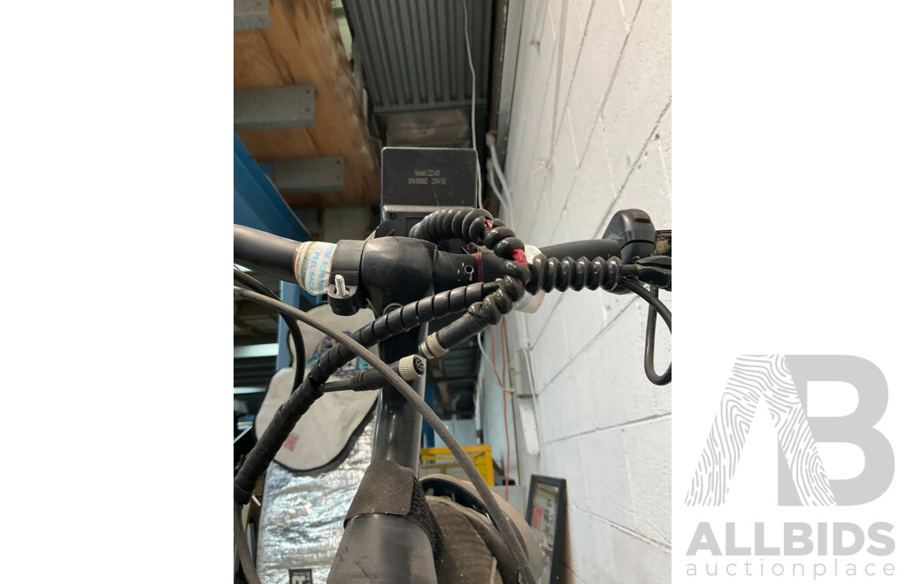 VELECTRIX Xpress Electric Hybrid Bike