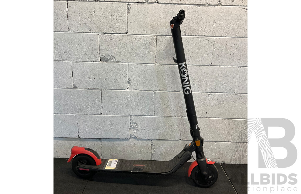 APEXI Electric Scooter