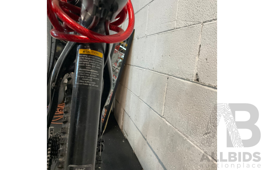 NCM MOSCOW M3 Electric Mountain Bike