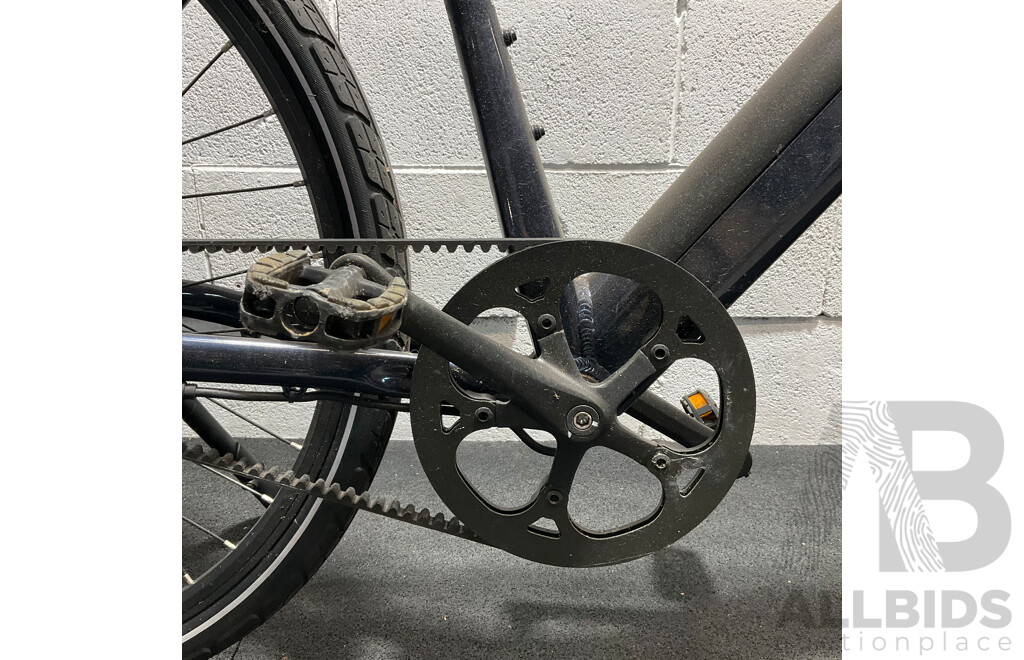 VELECTRIX Newtown Electric Bike