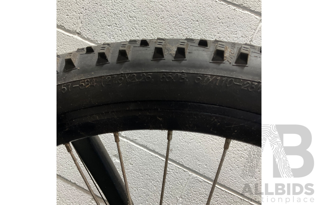NCM NCM Moscow Plus Electric Mountain Bike