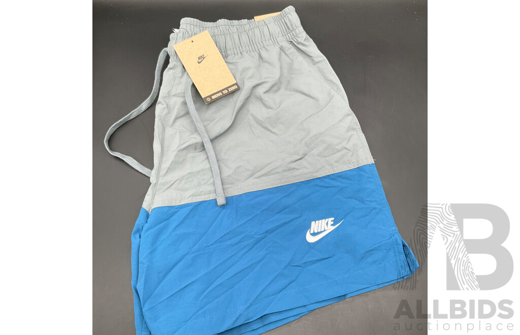Assorted Men's Clothing , Including NIKE and UNDER ARMOUR Size M and L - Lot of 4