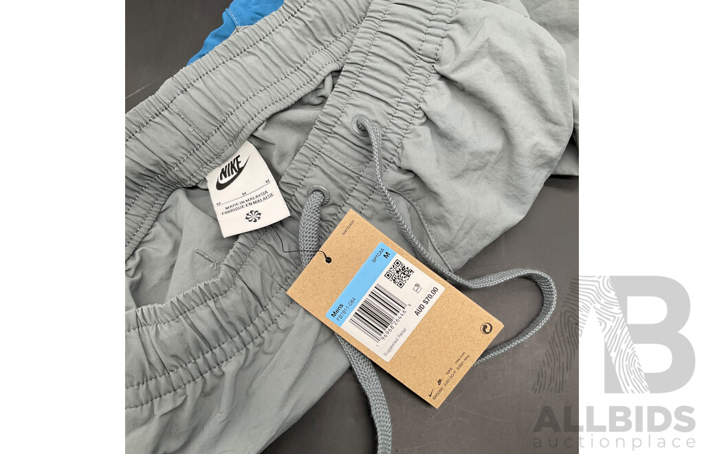 Assorted Men's Clothing , Including NIKE and UNDER ARMOUR Size M and L - Lot of 4