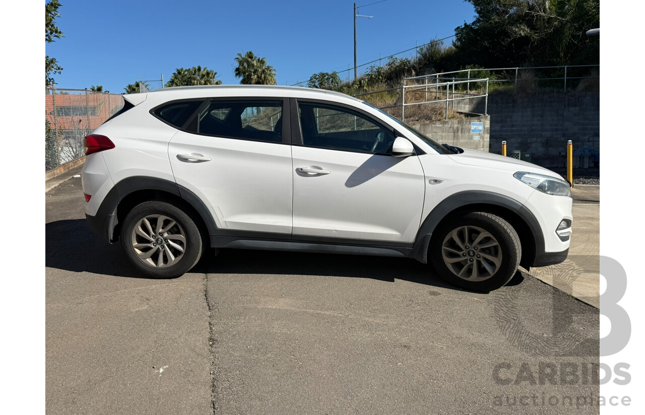 08/2017 Hyundai Tucson ACTIVE R-SERIES (AWD) AWD TL2 MY18 4D Wagon White Turbo Diesel 2.0L