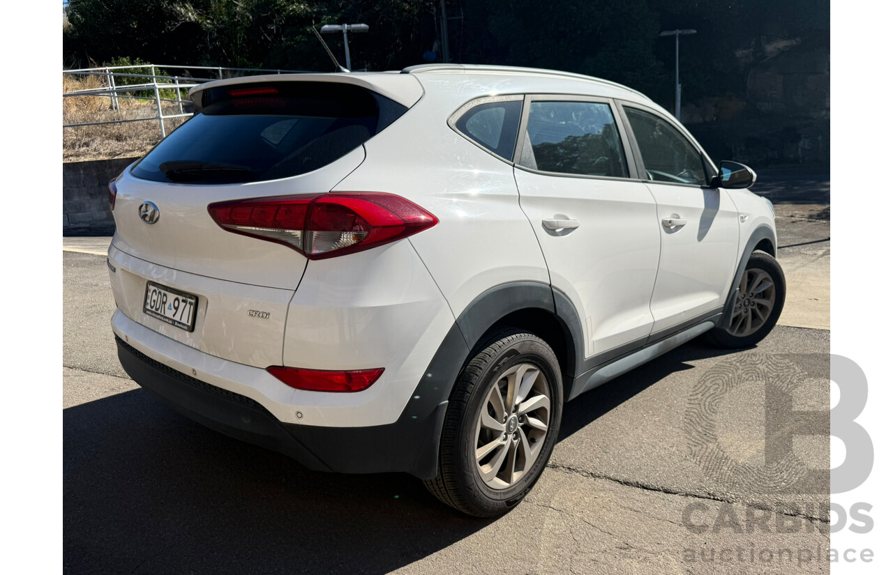 08/2017 Hyundai Tucson ACTIVE R-SERIES (AWD) AWD TL2 MY18 4D Wagon White Turbo Diesel 2.0L