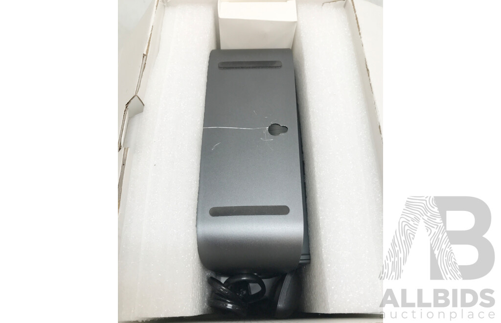 A10 LCD Full HD Video Projector